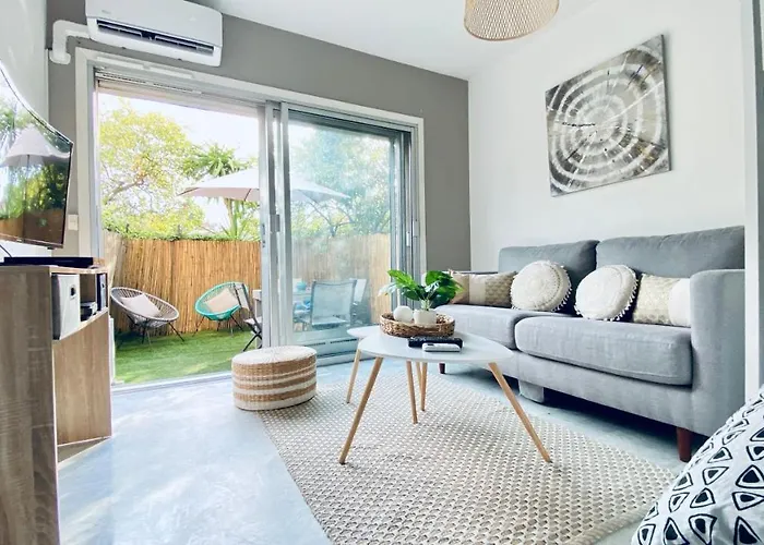 Le Chataignier Modern Center Parking Garden アパート